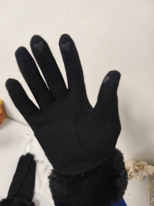 Дамски ръкавици Furla