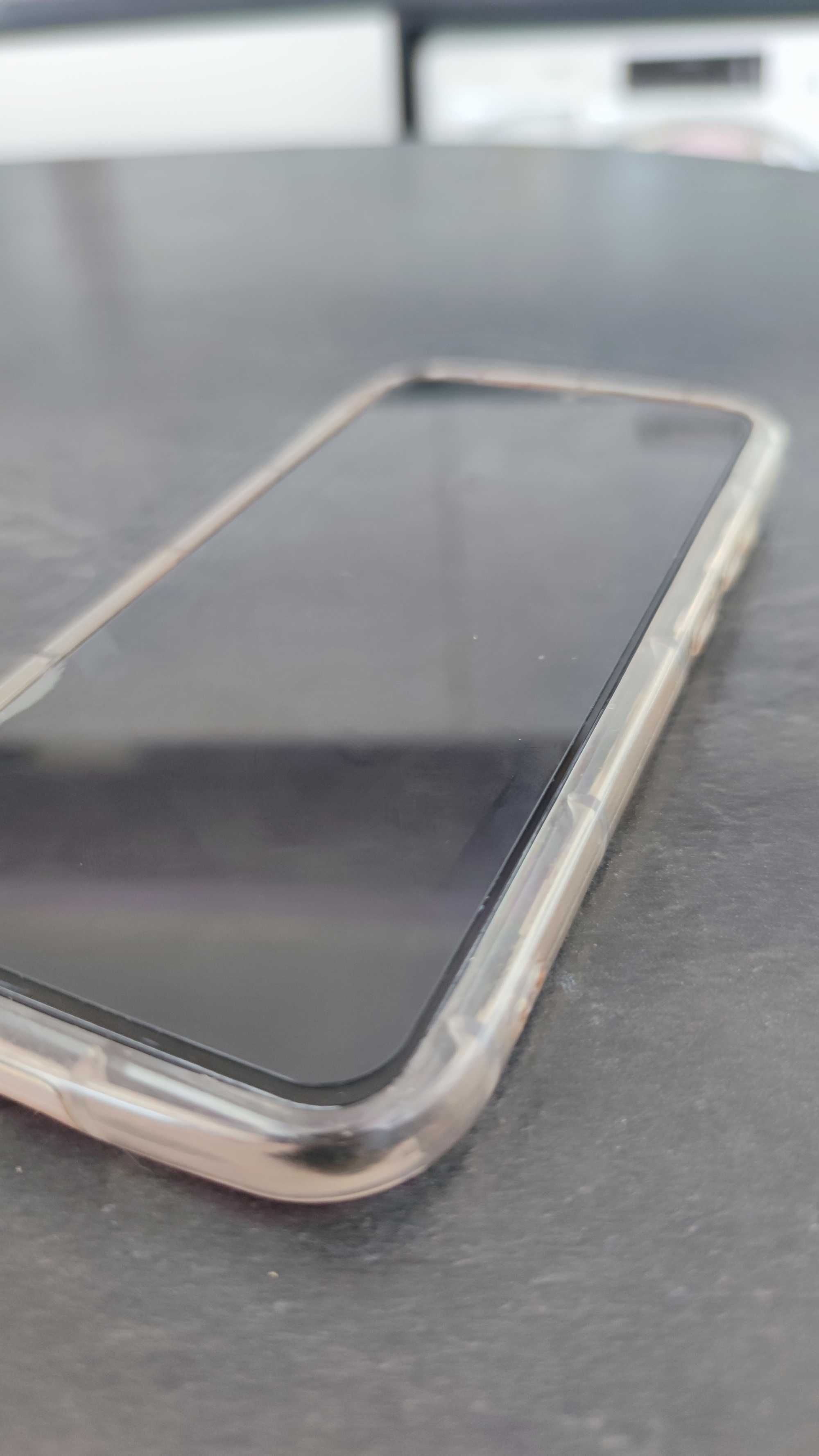 Realme C21 4 GB , 64 GB памет. 5000 mAh.