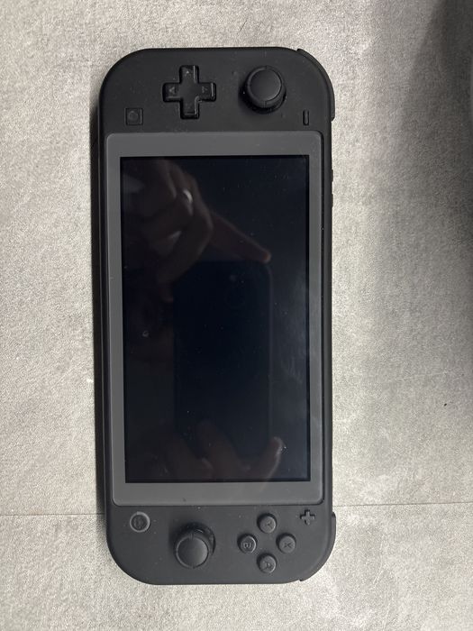 Switch Lite Console + 128GB Sd Card