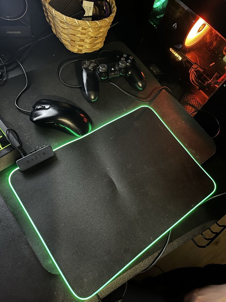 Светещ mouse pad RAZER НОВА ЦЕНА