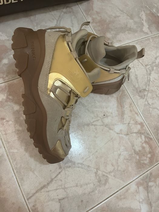 Сникърси Pinko