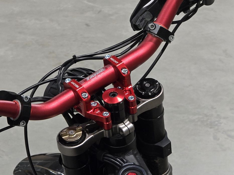 Surron Light Bee Enduro 2023