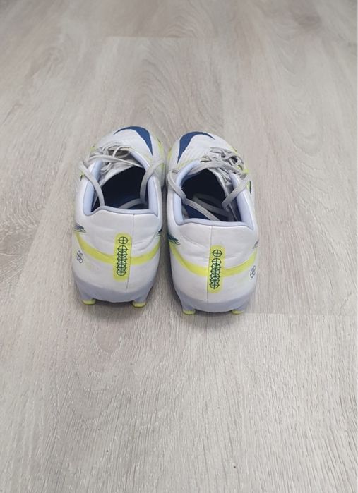 Nike Phantom GT бутонки