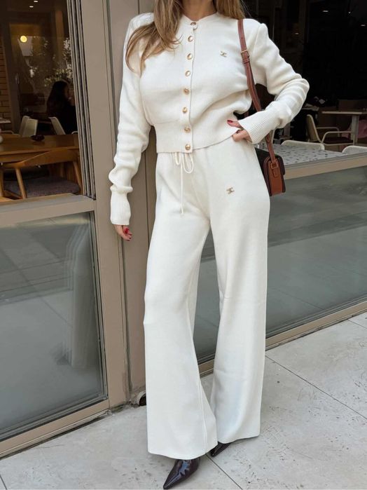 Дамски комплекти