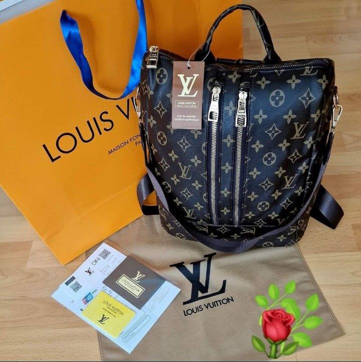 Set rucsac Louis Vuitton 2 în 1 tip geanta+portofel,saculet, eticheta