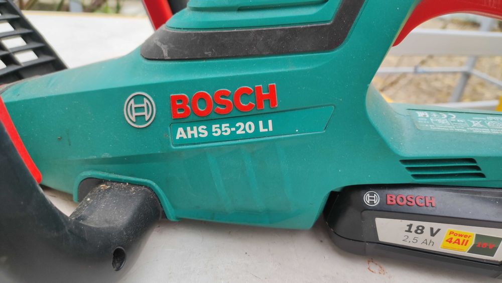 Foarfeca gard viu benzina Atika HB 60 N si Bosch AHS 55-20 LI