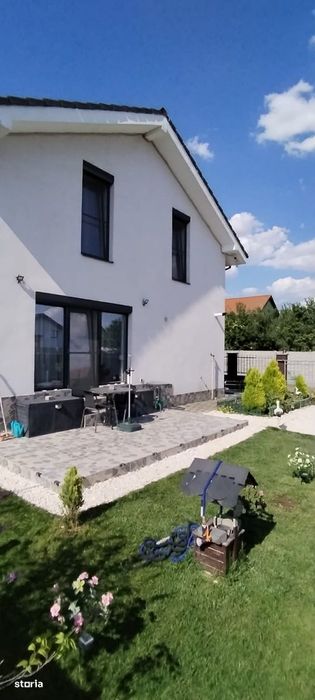 360 Imobiliare vinde jumătate de duplex P+1 în Sânandrei-comision 0%