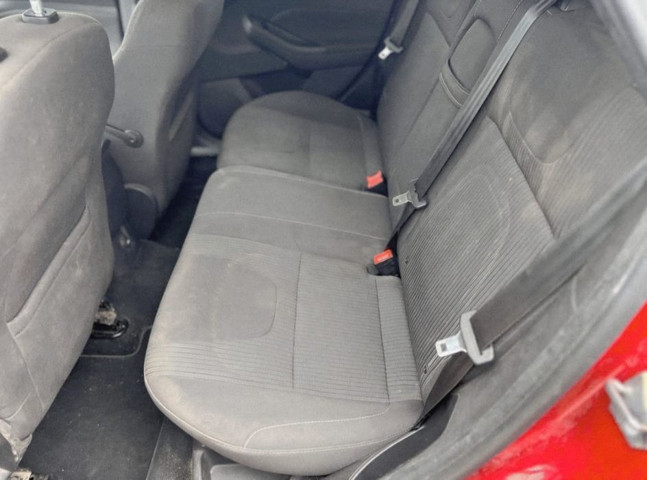 Ford focus benzina 1000 c.c  125 c.p