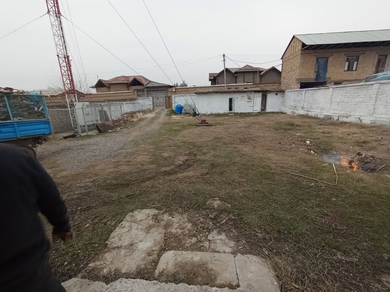 Toshkent viloyati Zangiota tumani 11 sotik joy