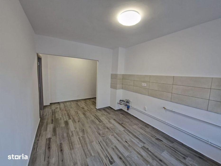Apartament de 2 camere, 54 mp., zona Lama