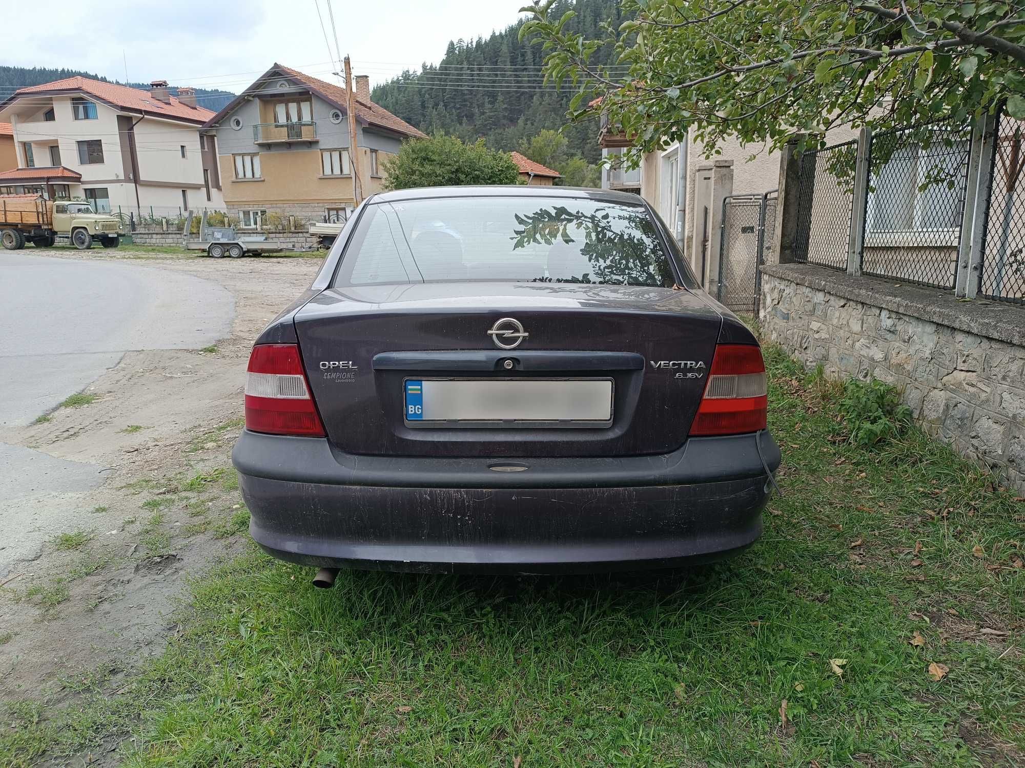 Opel Vectra B 1.6 Бензин/Газ (75 кс.) 1998 за части