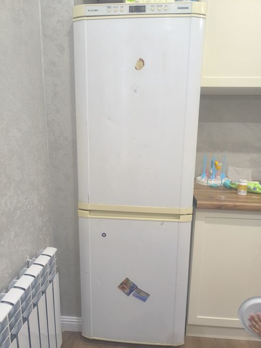 Продам холодильник Samsung,в хорошем состоянии.