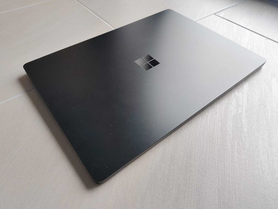Laptop Super Slim Touchscreen 13.5" Surface 3 i5 gen 10 Metal Tableta