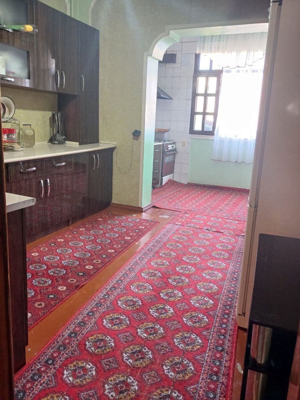 Продаётся своя 5 ком квартира, Сергели 6,Сергели дехкон бозори,Мерос т