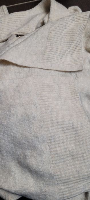 Cardigan nou cu etichetă, tricotat, lung.