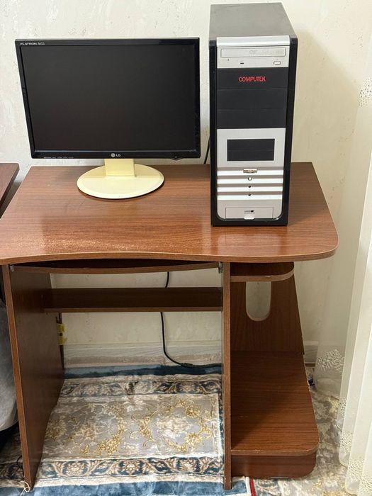 Компьютер  Монитор  LG 19