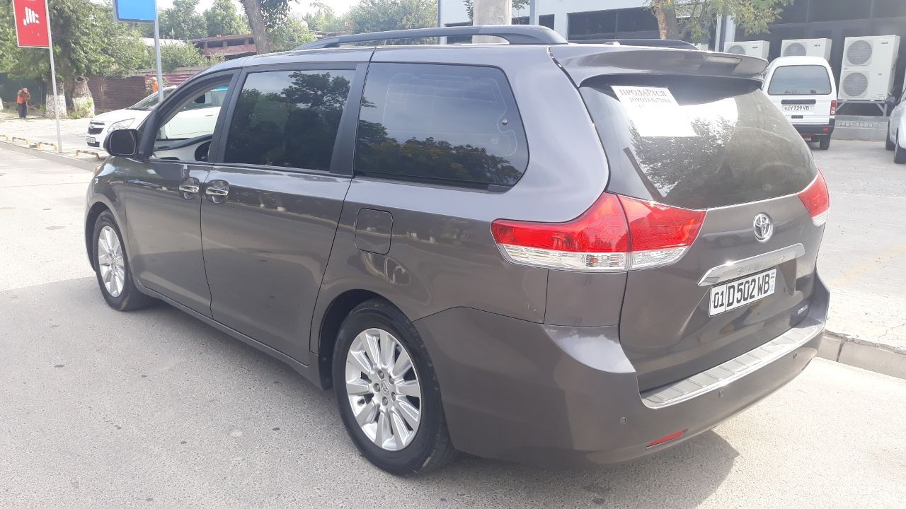 Toyota Cienna Holati Ideal Ishi Yo'q