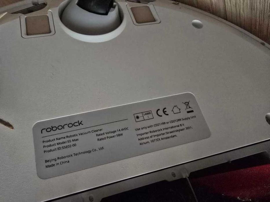 ROBOROCK Cleaner S5 Max cu functie Mop si aplicatie telefon