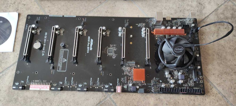 Дънна платка ASRock H510 Pro BTC+ и процесор Intel® Core™ i3-10105