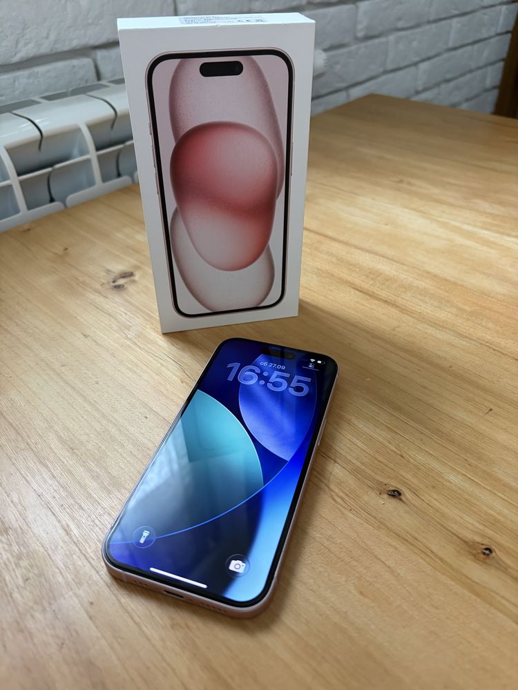 Продавам iPhone 15