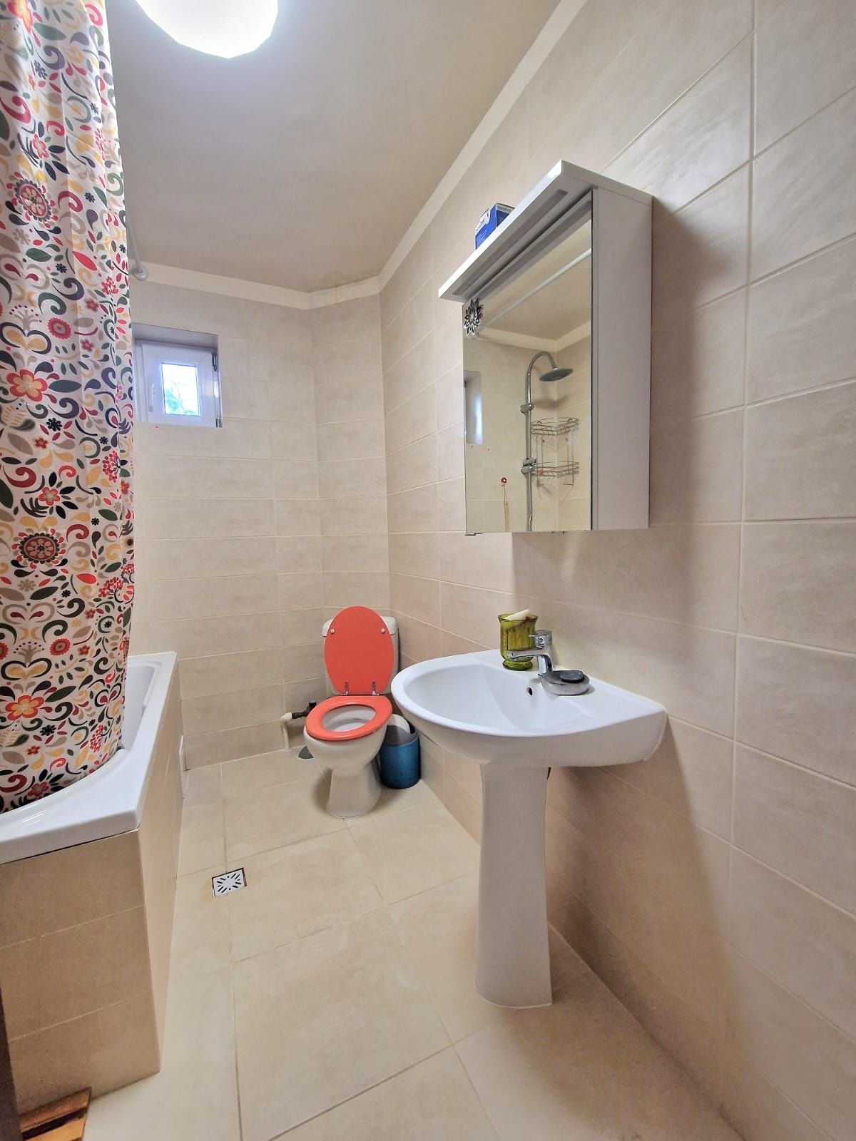 Apartament  42 mp Sângeorgiu de Mureș parter inalt balcon inchis