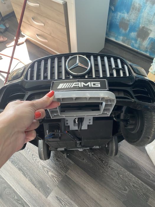 Детска акумулаторна  кола Mercedes Benz с дистанционно