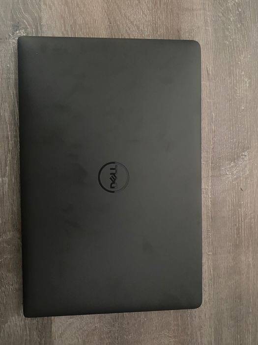 Vând laptop dell
