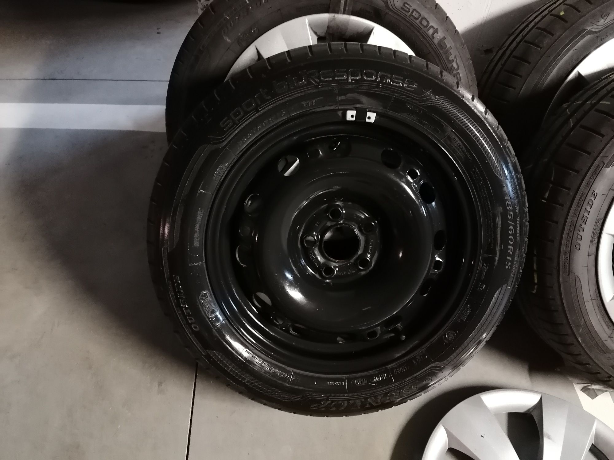 Vând Dunlop Sport Blue Response 185/60R15