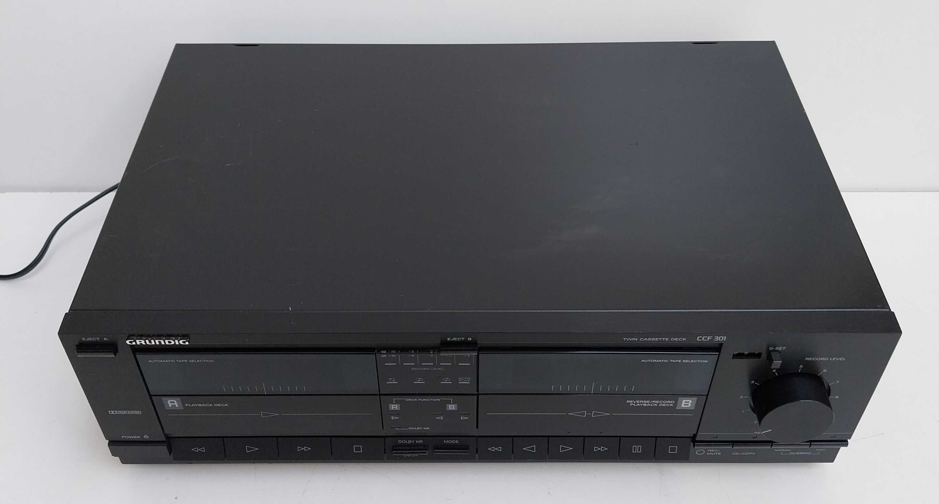 НАЙ ДОБРАТА ОФЕРТА Касетен дек Grundig ccf 301