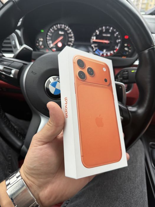 IPhone 17 pro max 256gb cosmic orange SIGILAT