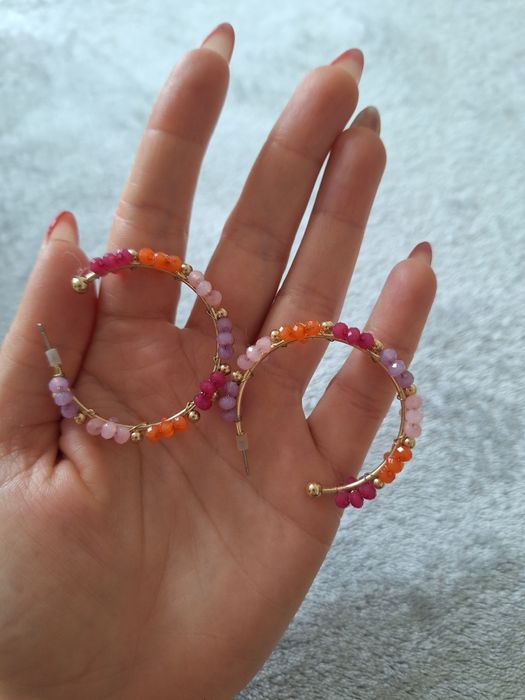 Цветни обеци с камъни