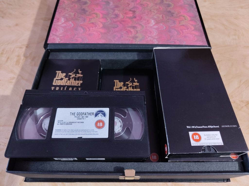 Casete video VHS originale, înregistrate