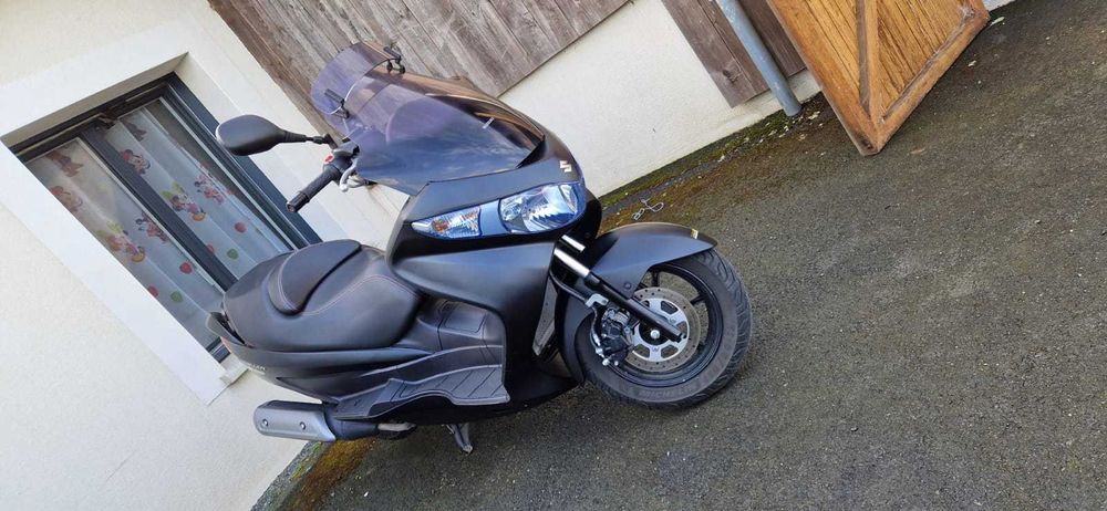 Suzuki Burgman 125 km12000