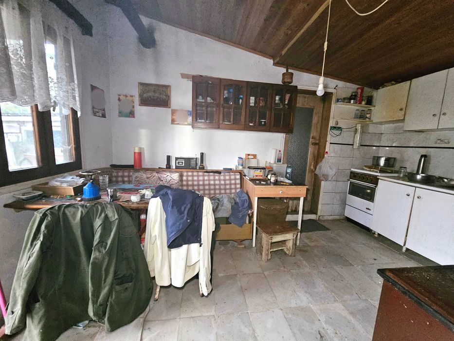 ЗА ПРОДАЖБА къща 45 кв.м. на плажа на ELAIOCHORIOU N. Перамос код 8129