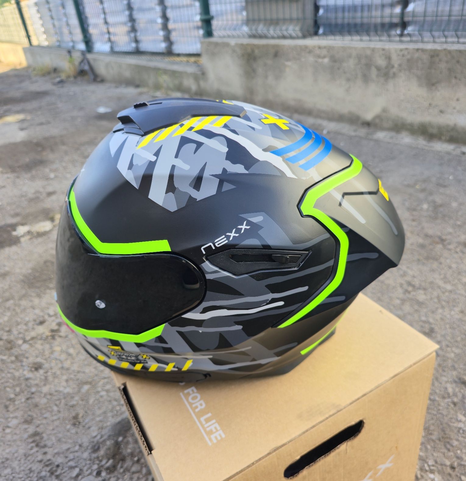 каска Nexx y100r