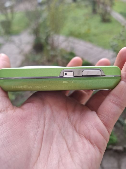 Комплект Компактен дигитален фотоапарат камера SONY Cybershot DSC-W610