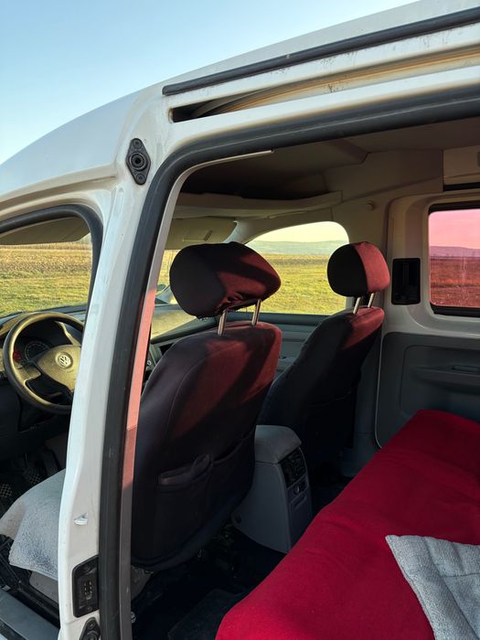 Vând urgent VW Caddy 1.9 TDI 4x4 105 cp