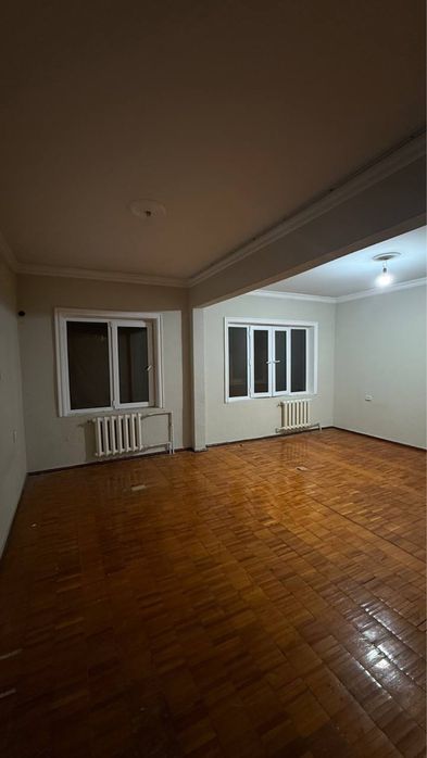 Юнусабад 17 квартал 90кв 3/5/5