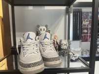 Продавам си обувките(jordan 3,4,1low,drake air force,.zara)