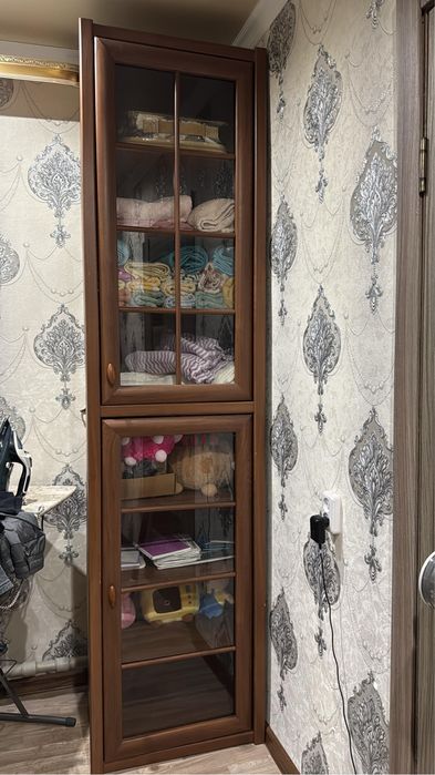 Шкаф пенал для гостинной