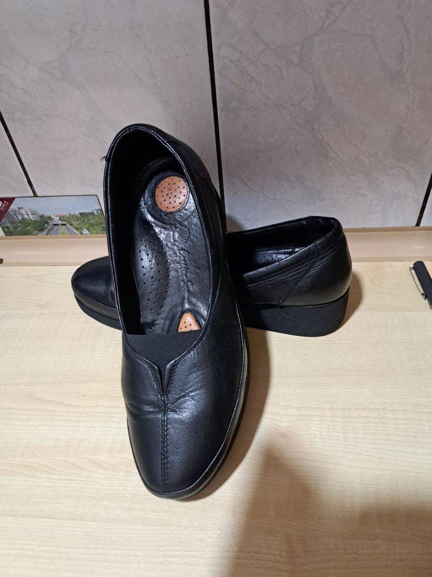Pantofi dama ,piele naturala ,masura 40,culoare negru, ,