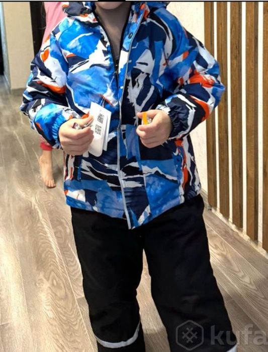 Продам для мальчика комбинезон зимний, куртку осенние