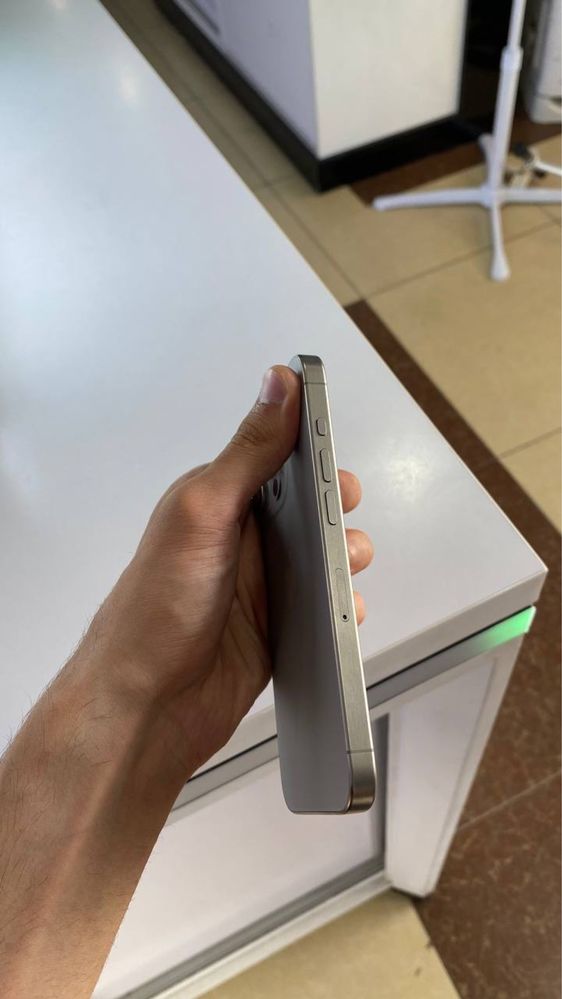 Iphon 15 pro 128 tali