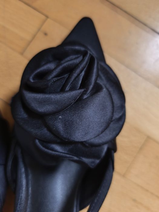 Обувки с нисък ток нови