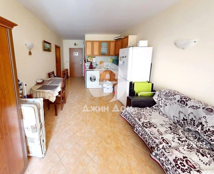 Продава се Двустаен апартамент в к.к. Слънчев бряг - 74 кв.м за 1014 €/кв.м - Снимка #3