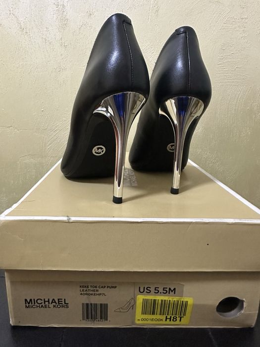 Michael Kors обувки на ток