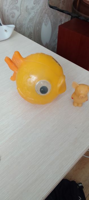 Игрушки ссср две