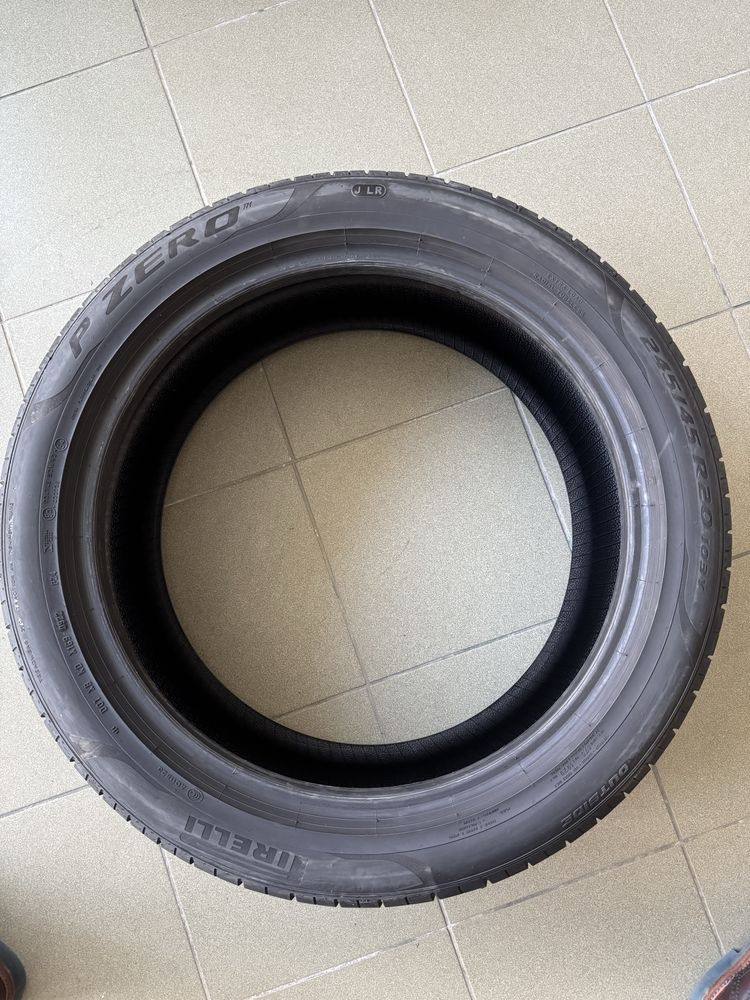 Anvelopa 245/45/20 vara pirelli