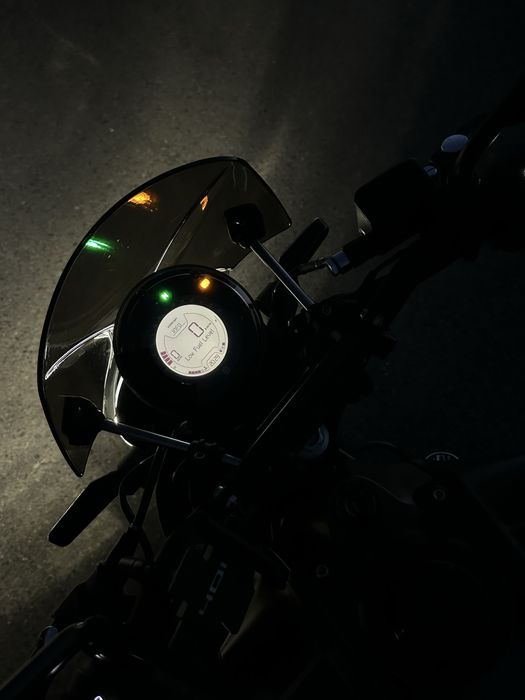 Husqvarna svartpilen 401