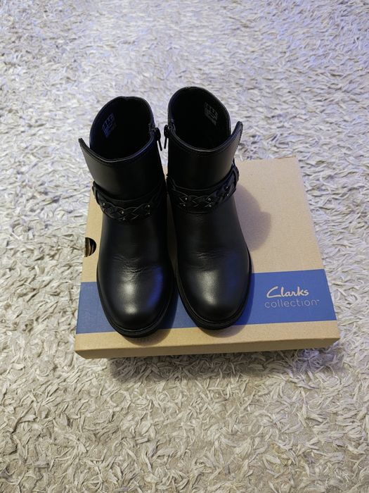 Ghete piele Clarks